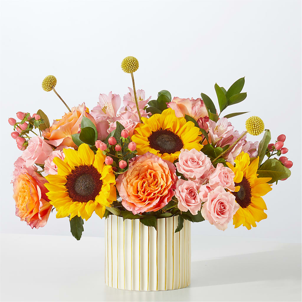Sun's Out Bouquet – DE VARS-PHILLIPS FLORISTS & ANTIQUES, Hartford CT