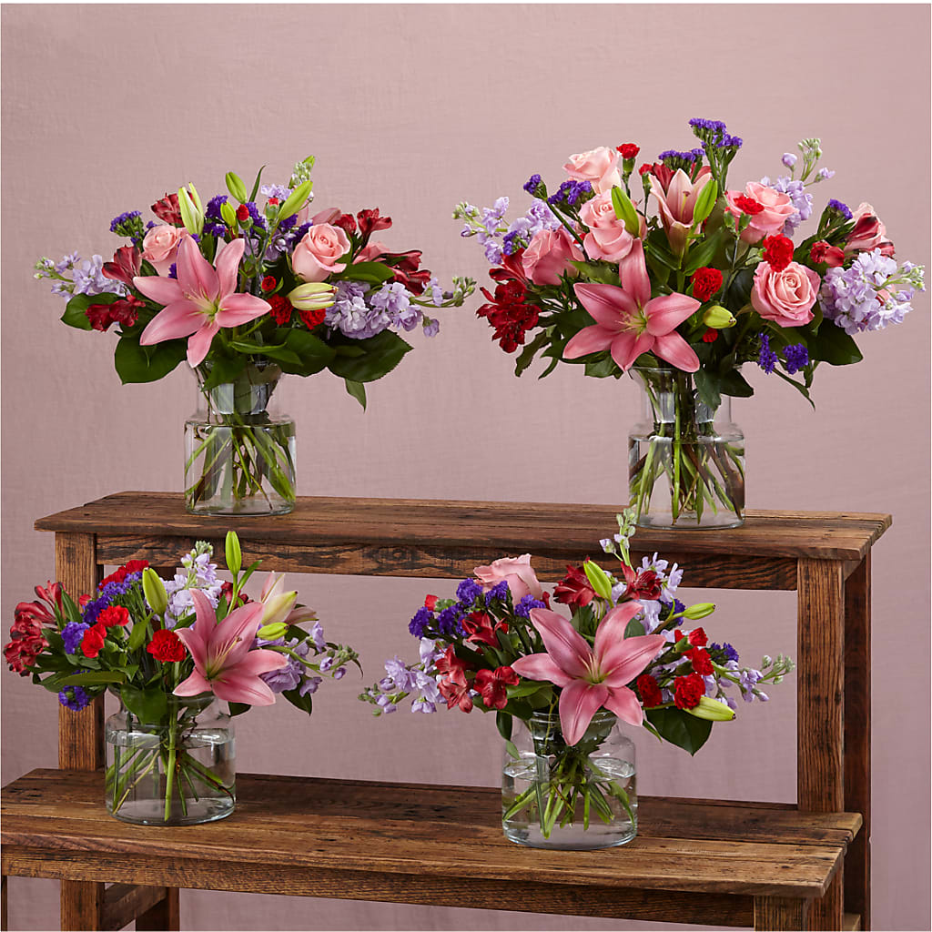 Romantique Bouquet – DE VARS-PHILLIPS FLORISTS & ANTIQUES, Hartford CT