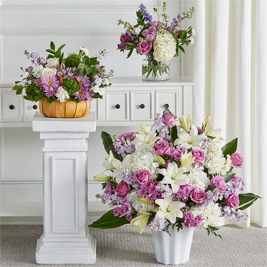 Tender Embrace Bundles – DE VARS-PHILLIPS FLORISTS & ANTIQUES, Hartford CT