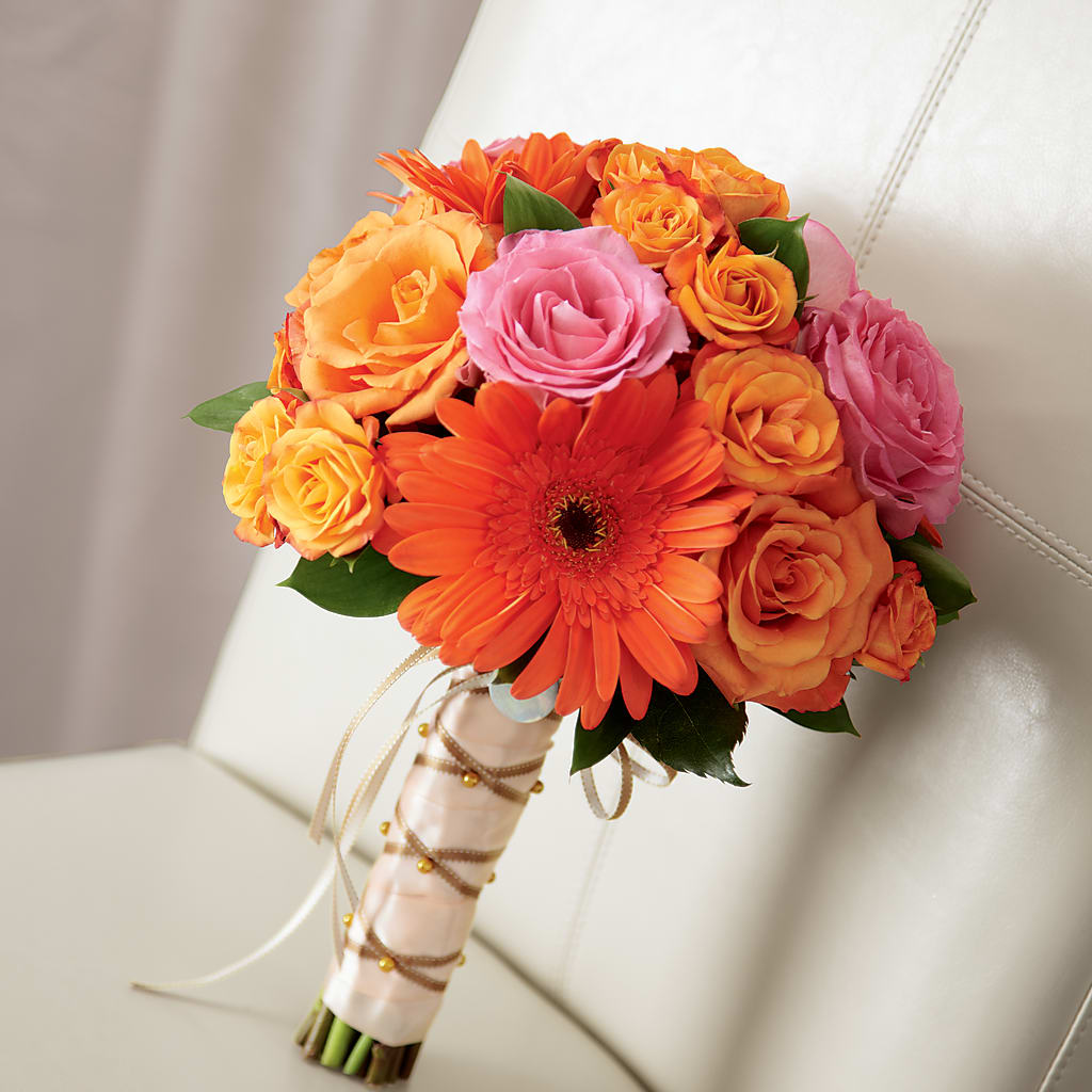 Lifetime of Love Bouquet – DE VARS-PHILLIPS FLORISTS & ANTIQUES, Hartford CT