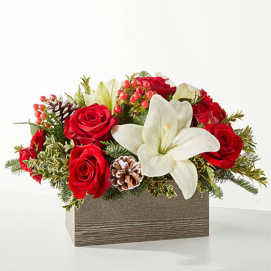 Snowy Wonderland Bouquet – DE VARS-PHILLIPS FLORISTS & ANTIQUES, Hartford CT