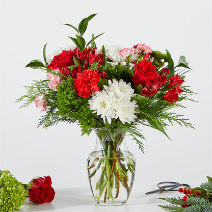 Merry Moment Bouquet – A Florist Original – DE VARS-PHILLIPS FLORISTS & ANTIQUES, Hartford CT
